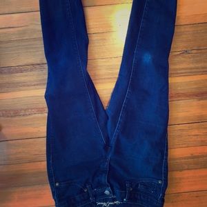 Dark wash. Straight leg jeans